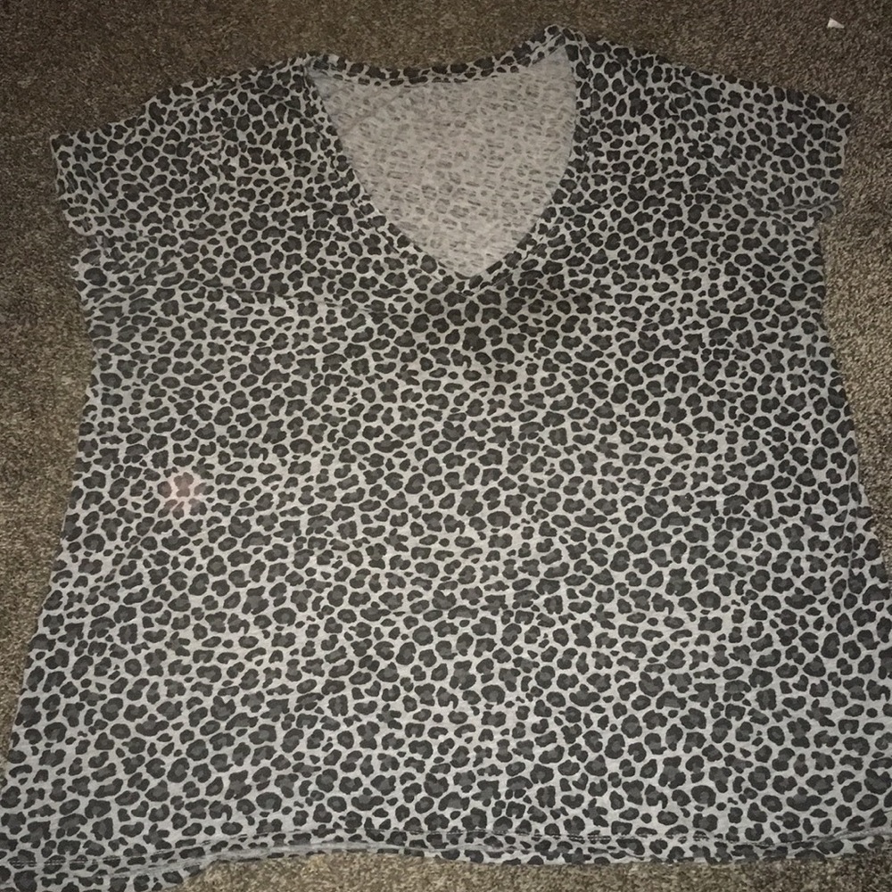 LIGHT BLUE SPOTTED TEE